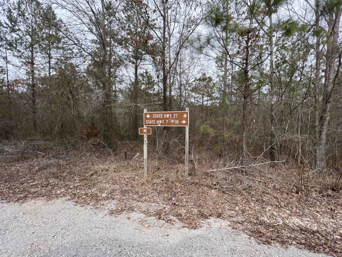 Gladstone Road 11 trail photo