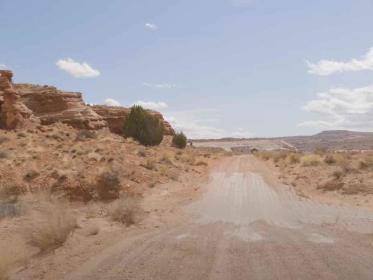White House Trailhead Road photo 3
