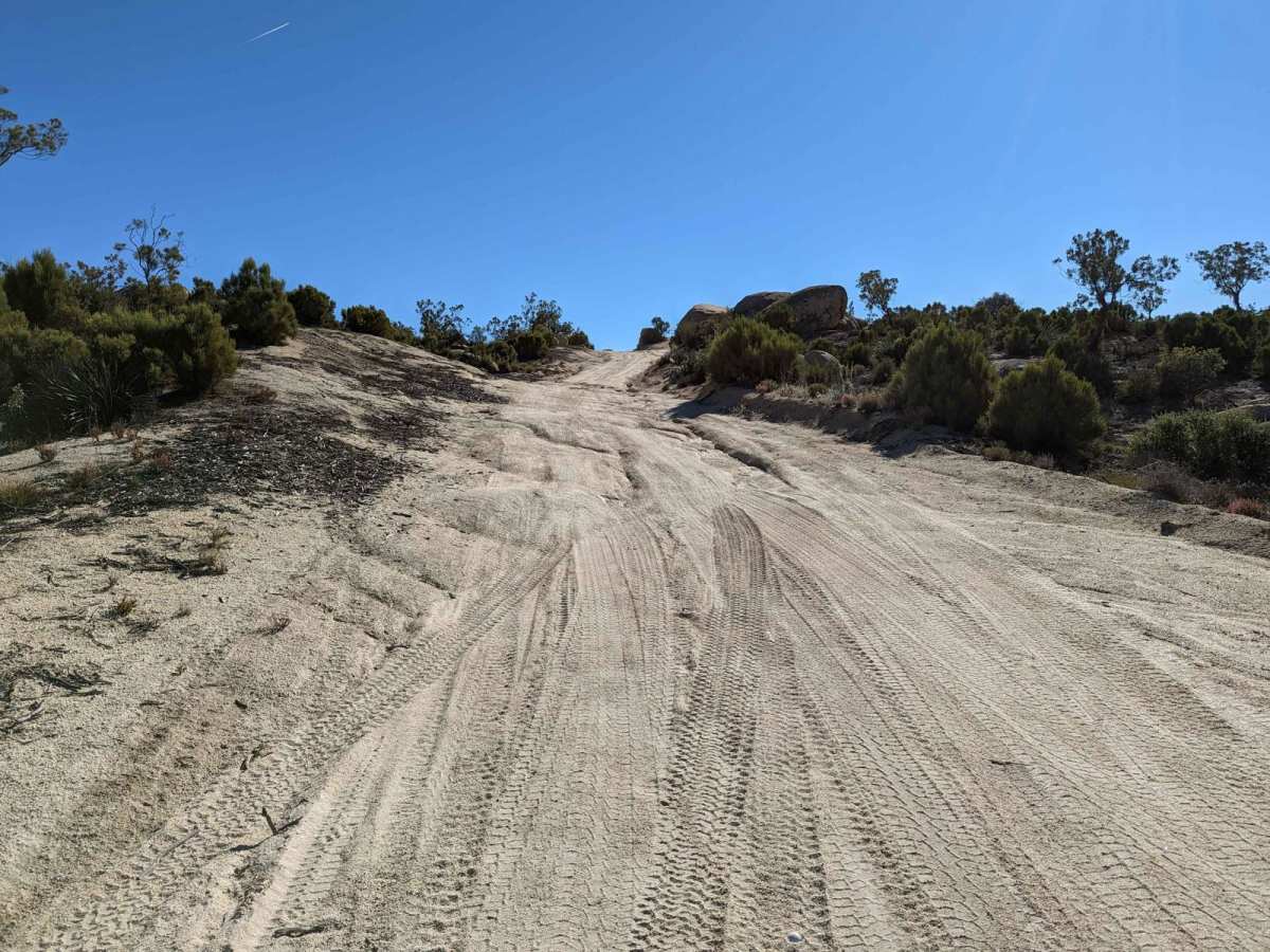 Puerta La Cruz Truck Trail photo 2