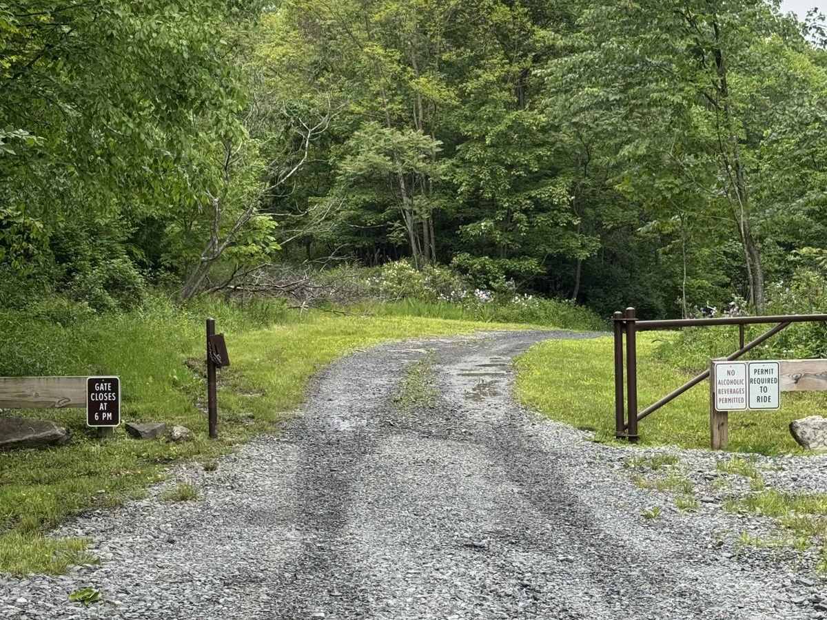1101 Blue trail photo
