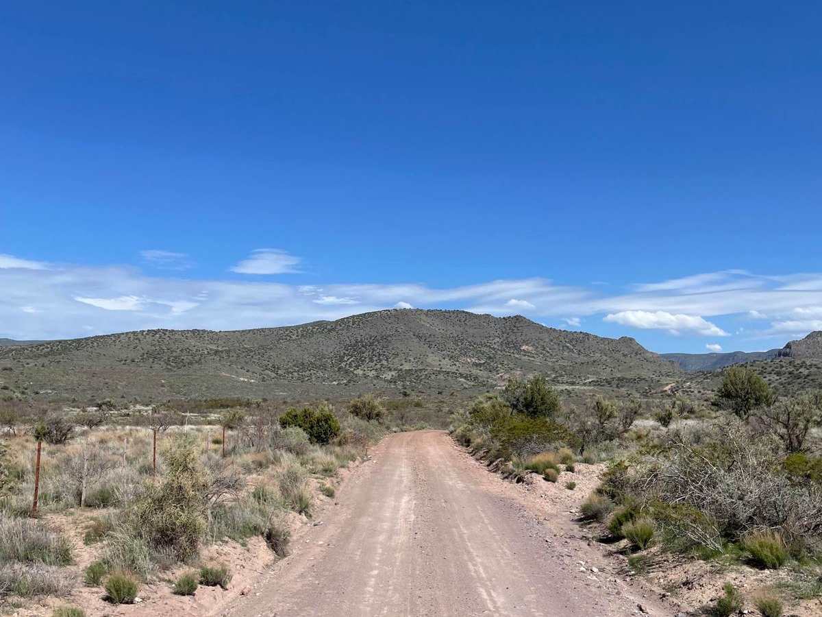 Bull Pen Road photo 5