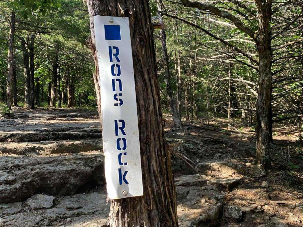 Ron's Rock trail photo