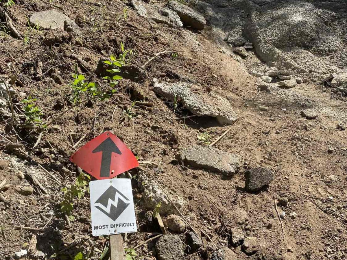 Red Trail photo 3