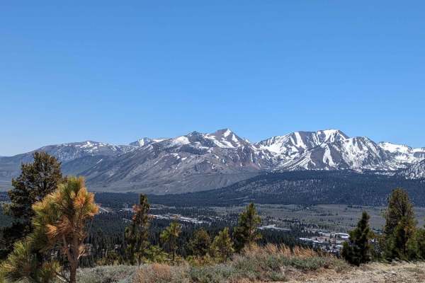 Mammoth Knolls Summit and Viewpoint
