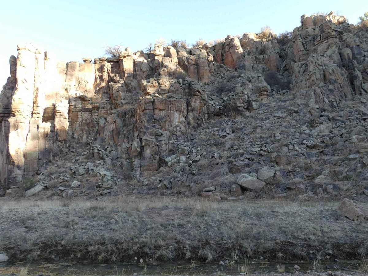 House Mountain Road photo 6