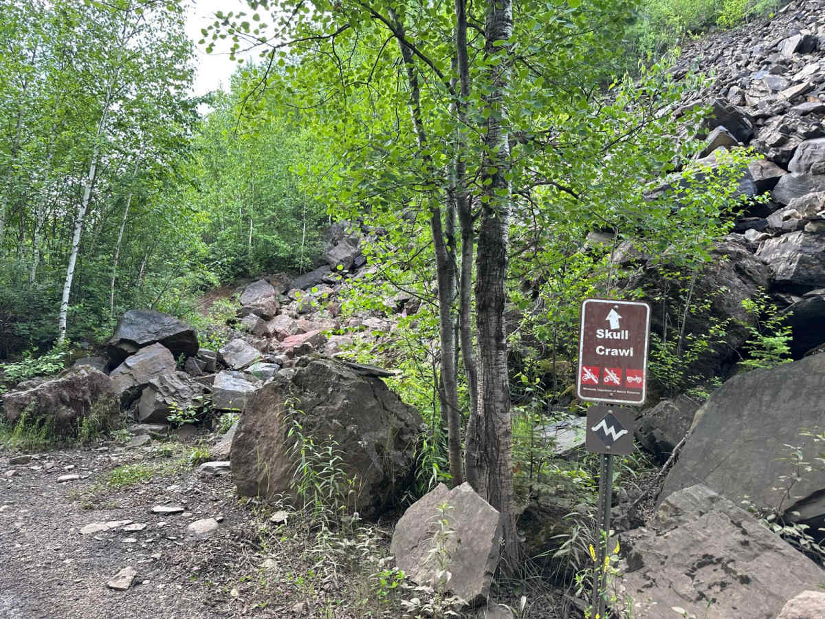 Skull Crawl trail photo
