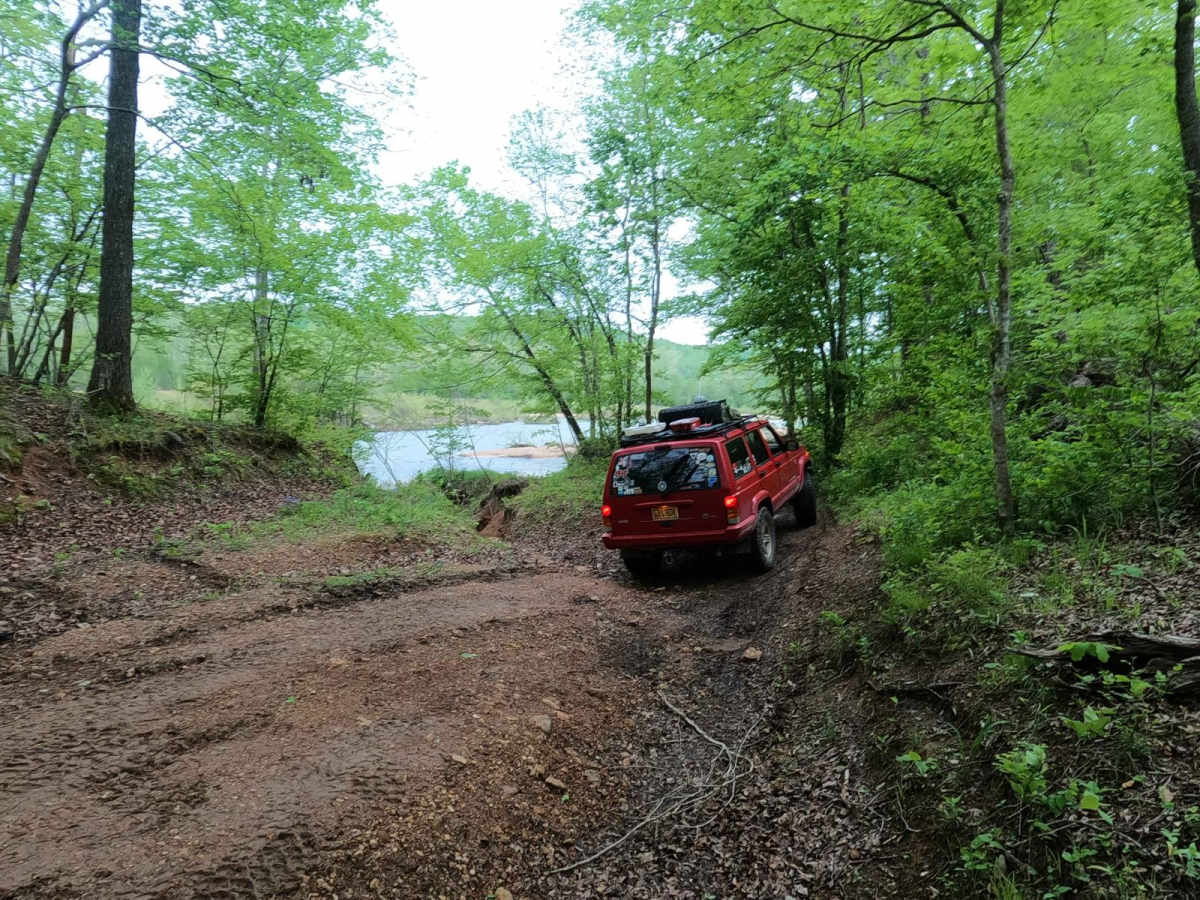 Mann Cemetery Road trail photo