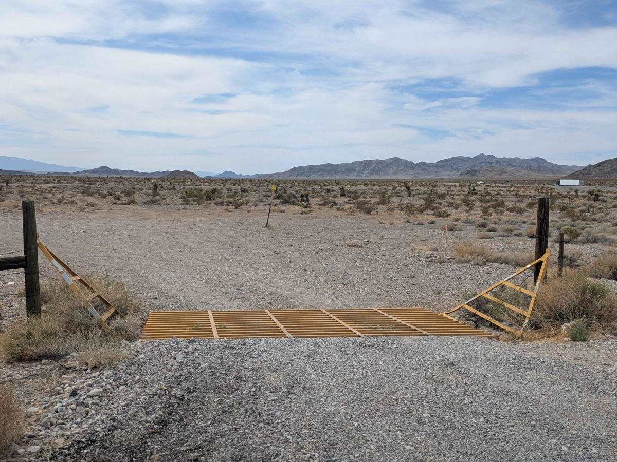 BLM 927692 photo 2