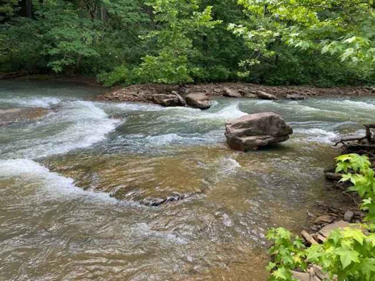 Falling Water Road trail photo