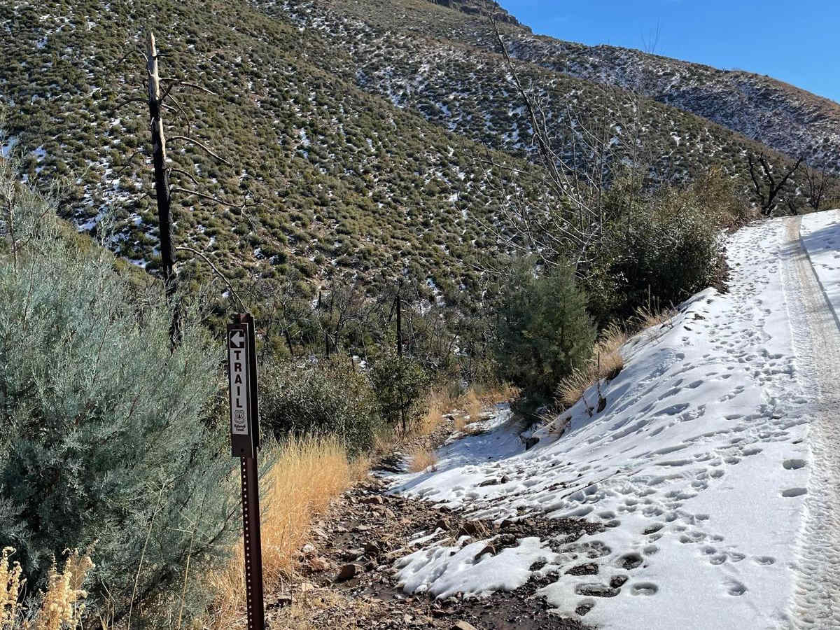86 Road to Closed Gate photo 6