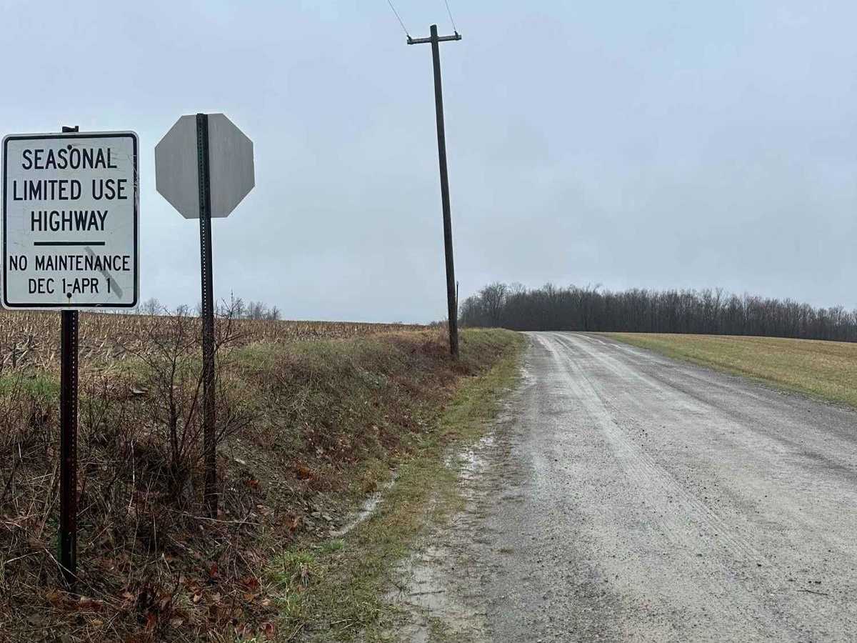 Landers Road trail photo