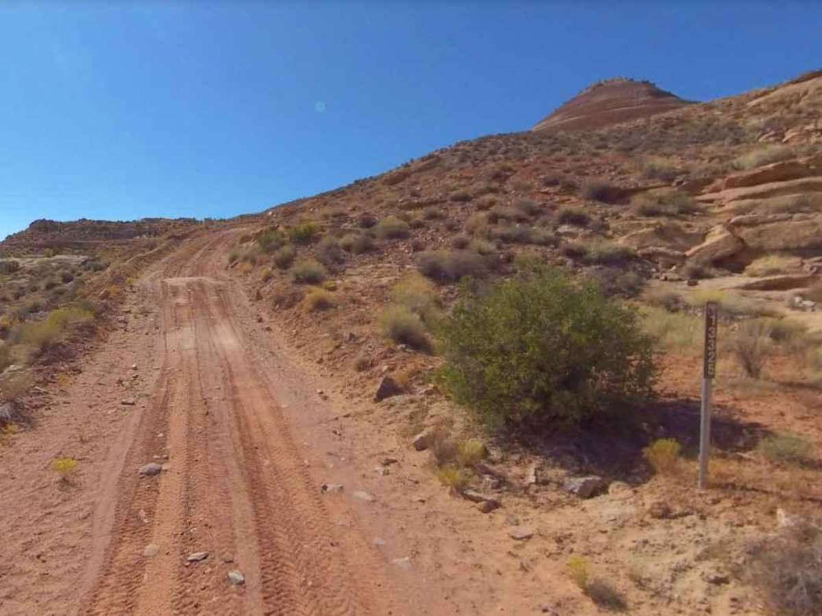 Ticaboo Mesa Road - BLM13400 trail photo