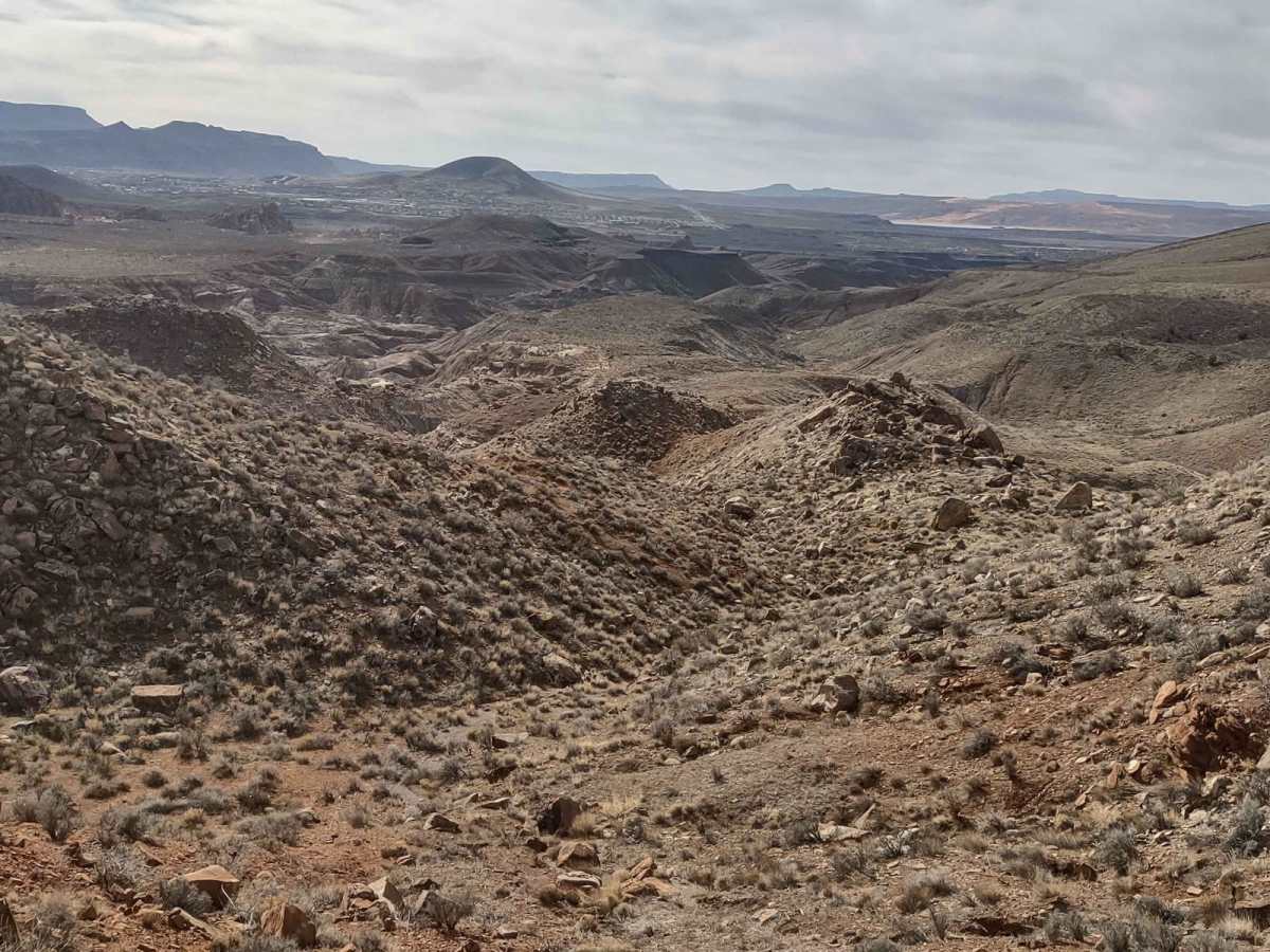 Red Cliffs Hidden Canyons View trail photo