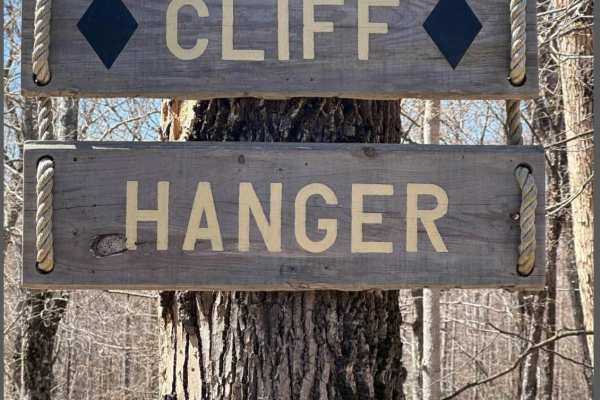 Cliff Hanger Loop