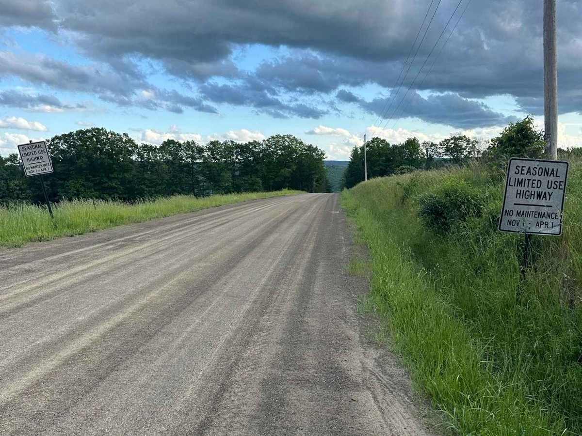 Coombs Road photo 5
