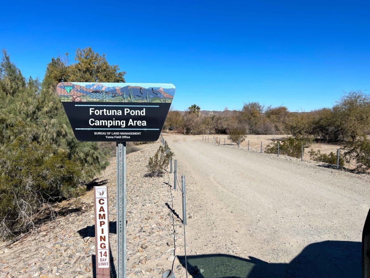 South Levee to Yuma trail photo