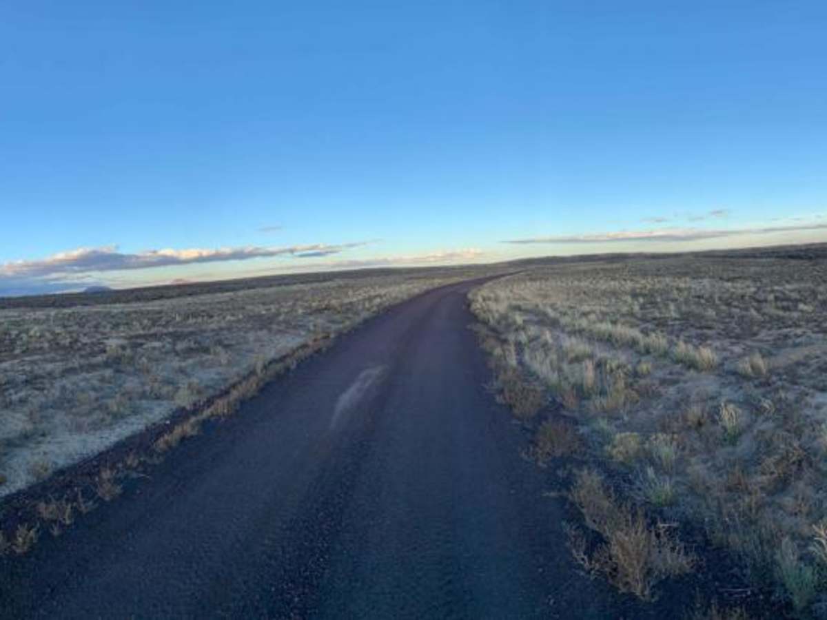 Springfield to Big Southern Butte photo 5