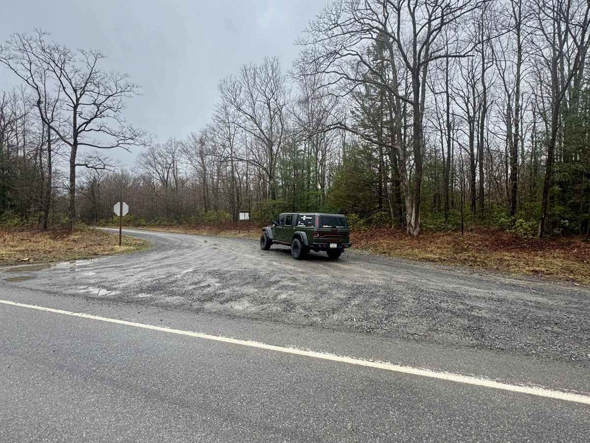Fields Ridge Road trail photo
