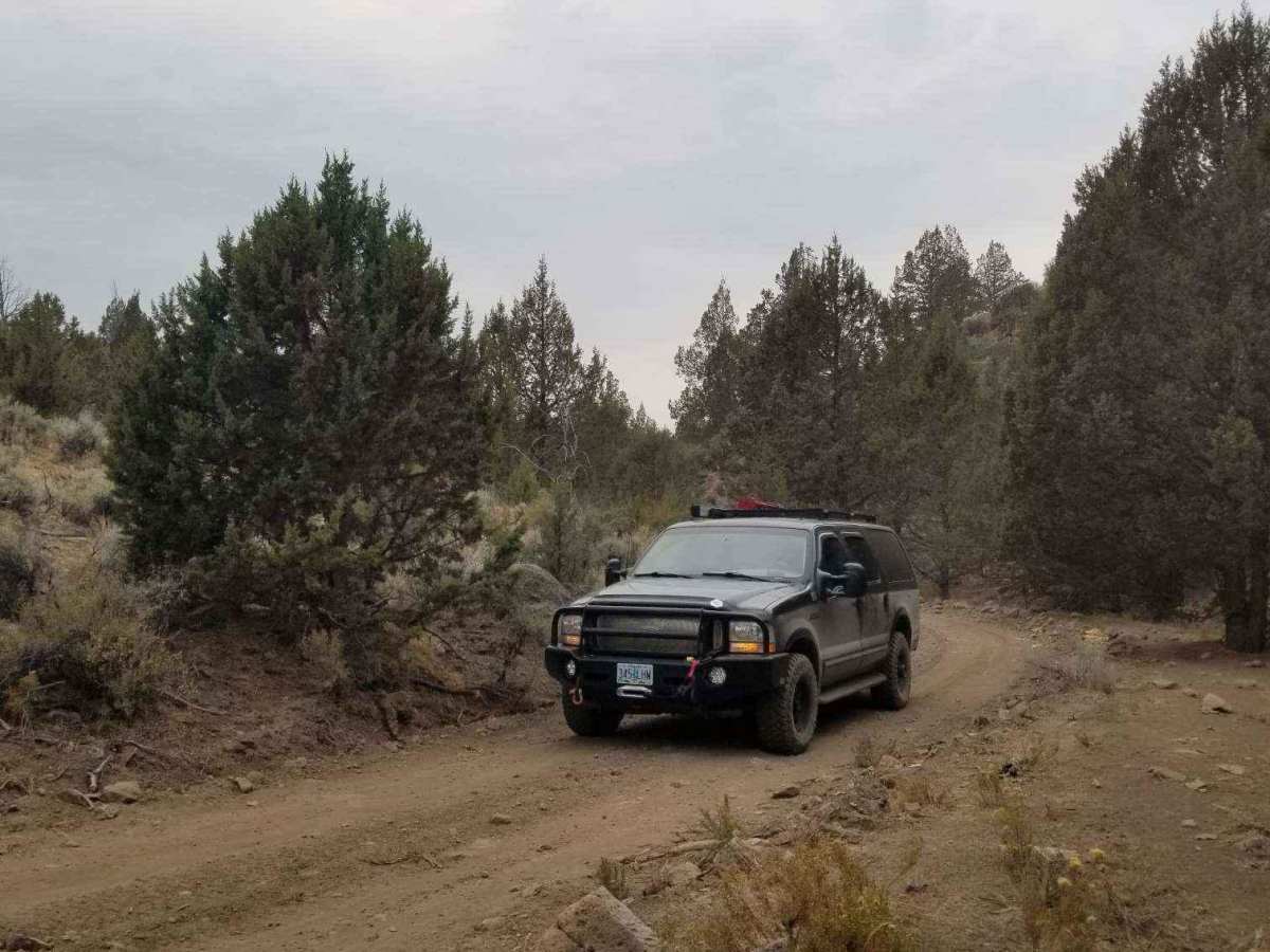 Miller Canyon trail photo