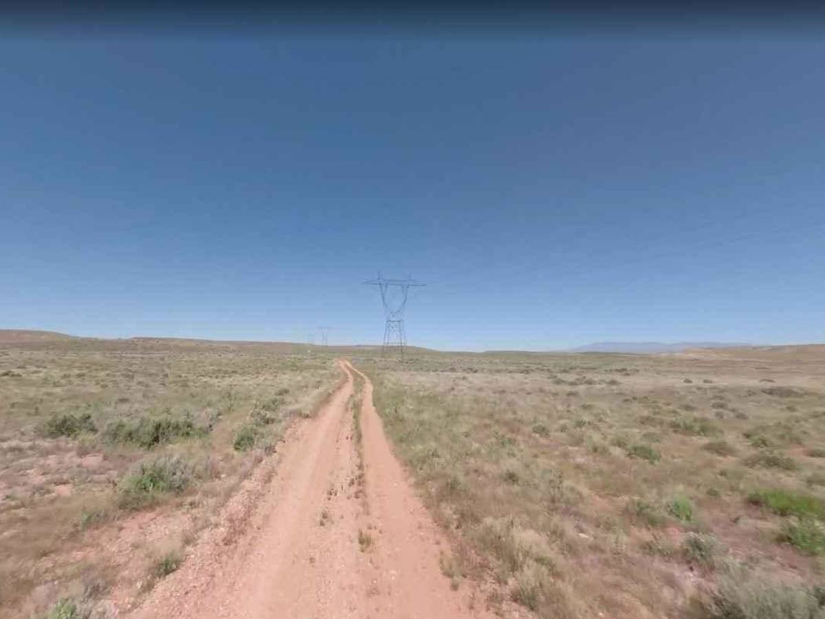 Powerline Road West-BLM2075 trail photo