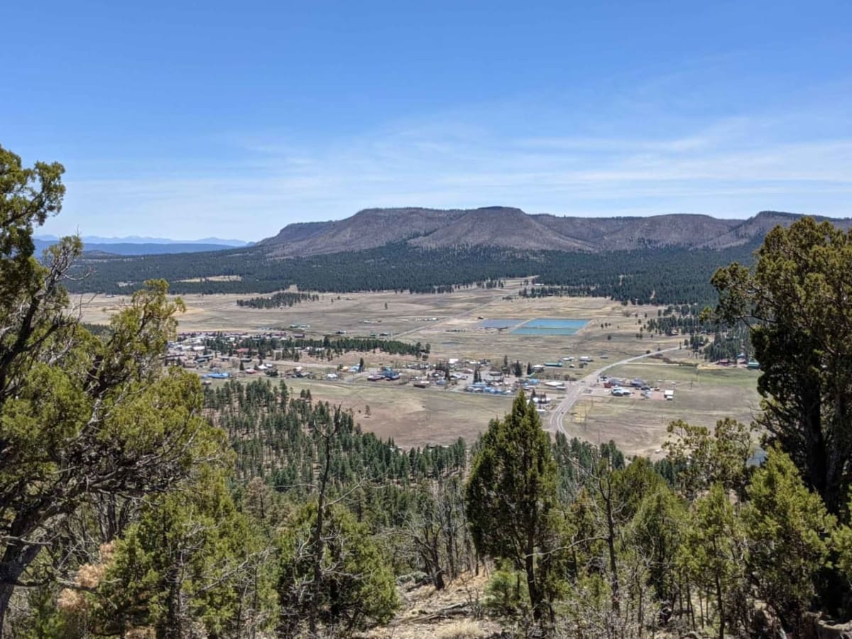 Alpine Memorial Overlook trail photo