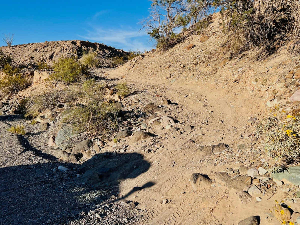 Airstrip Road to Hess Mine photo 6