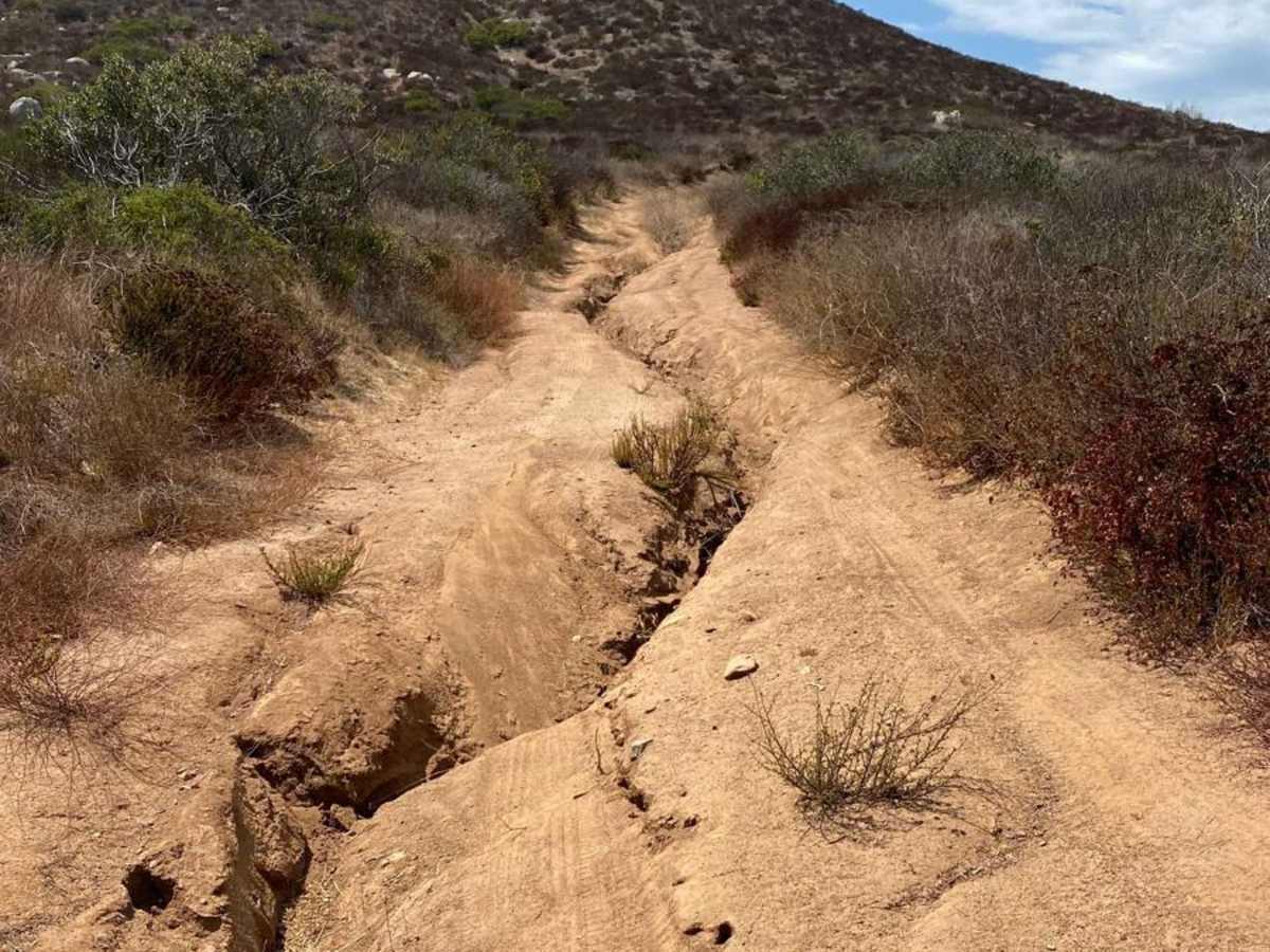 West Crossover trail photo