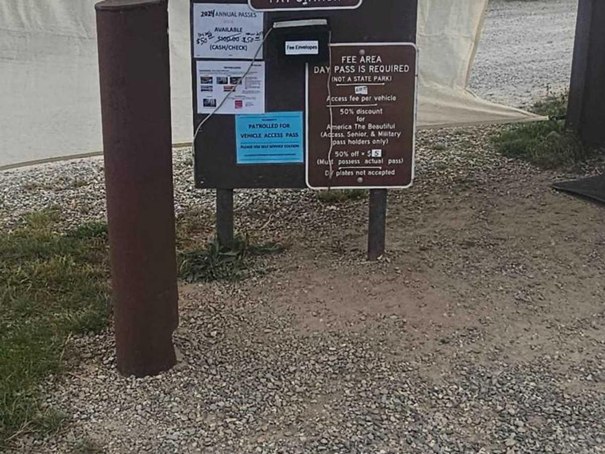 Jefferson Lake Road photo 2