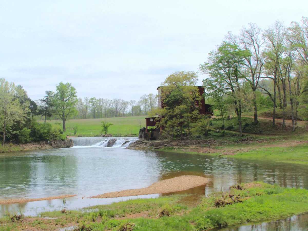 Dillard Mill Road trail photo