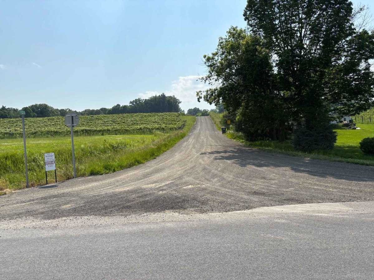 Tobey Road trail photo