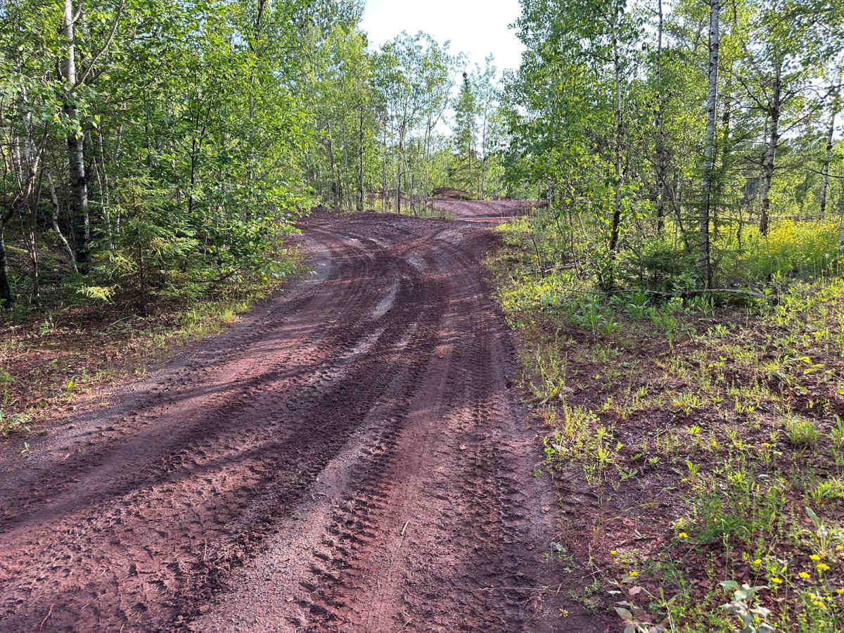 Upper Red Hills West photo 4