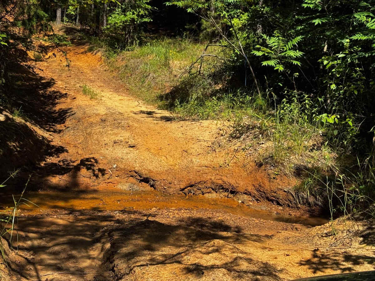 Pipeline Road photo 2
