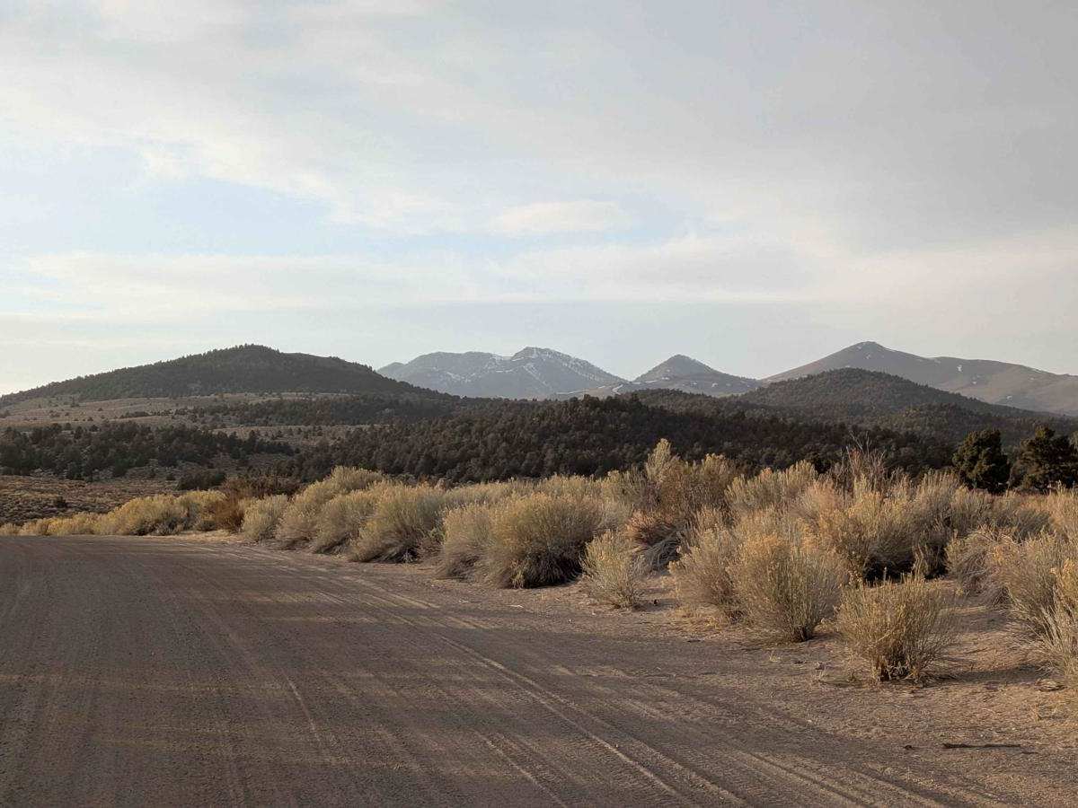 Casa Diablo Road photo 2