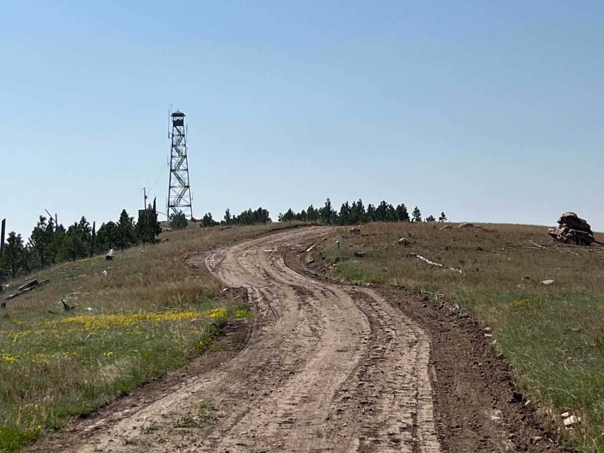 Elk Mountain Trail photo 3