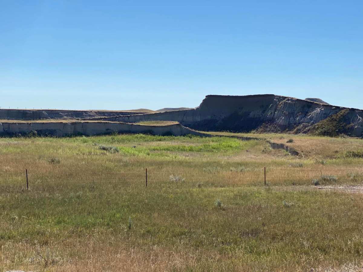 Grasslands to Badlands photo 5