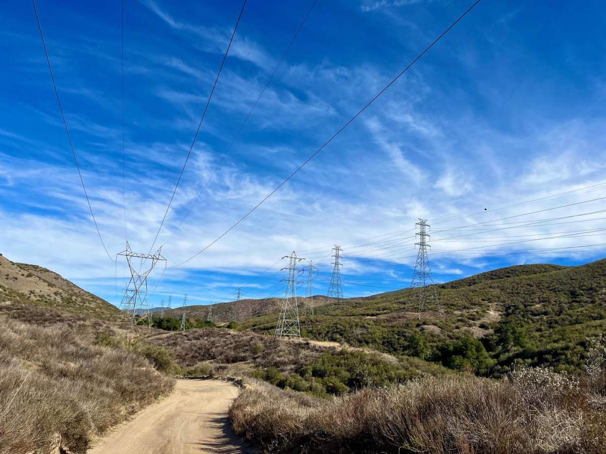City Highline Road trail photo