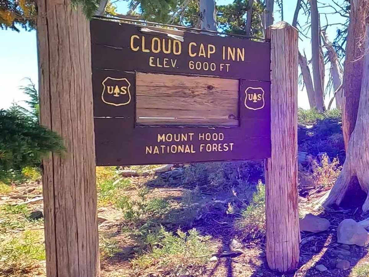 Cloud Cap Road photo 6
