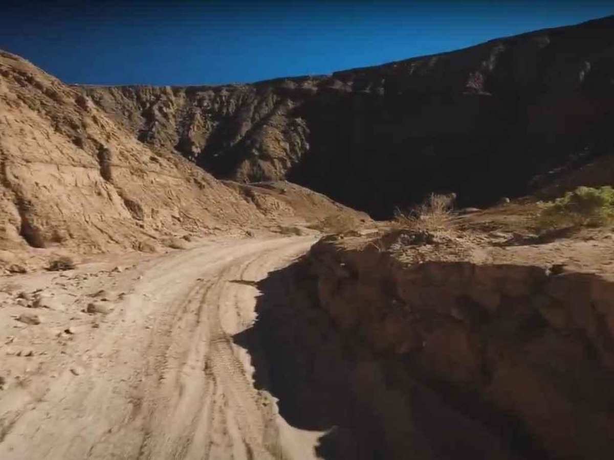 Tectonic Gorge Trail photo 6