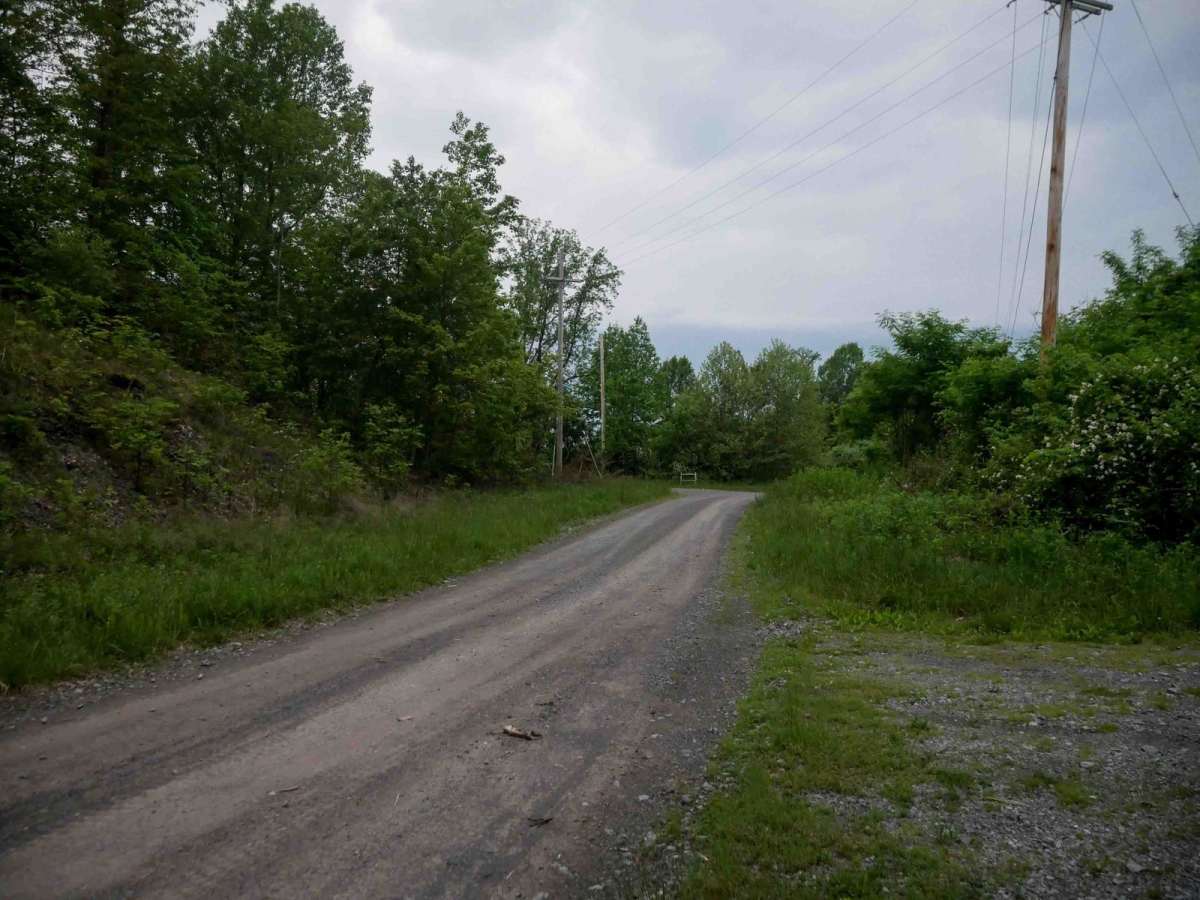 J4 trail photo