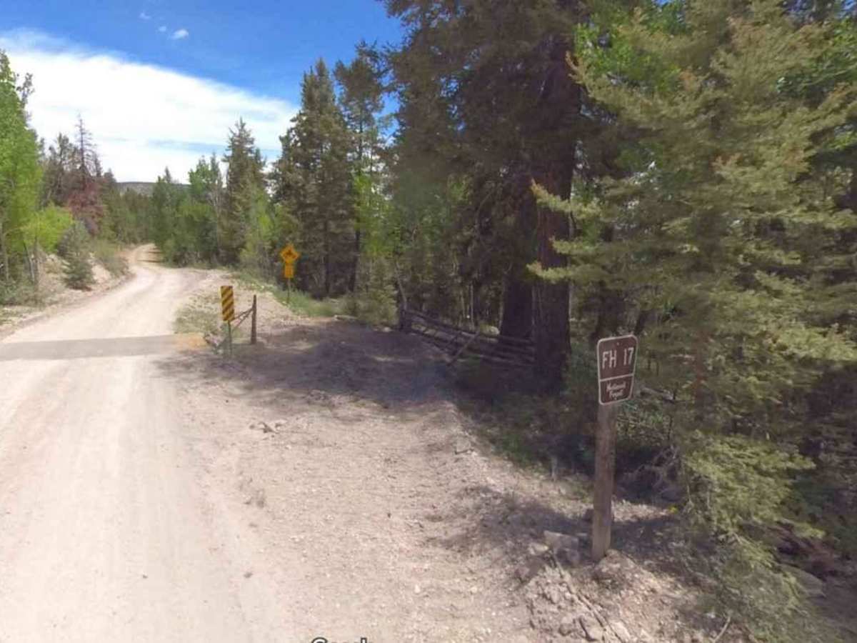 Old Escalante Road FH 17 photo 2