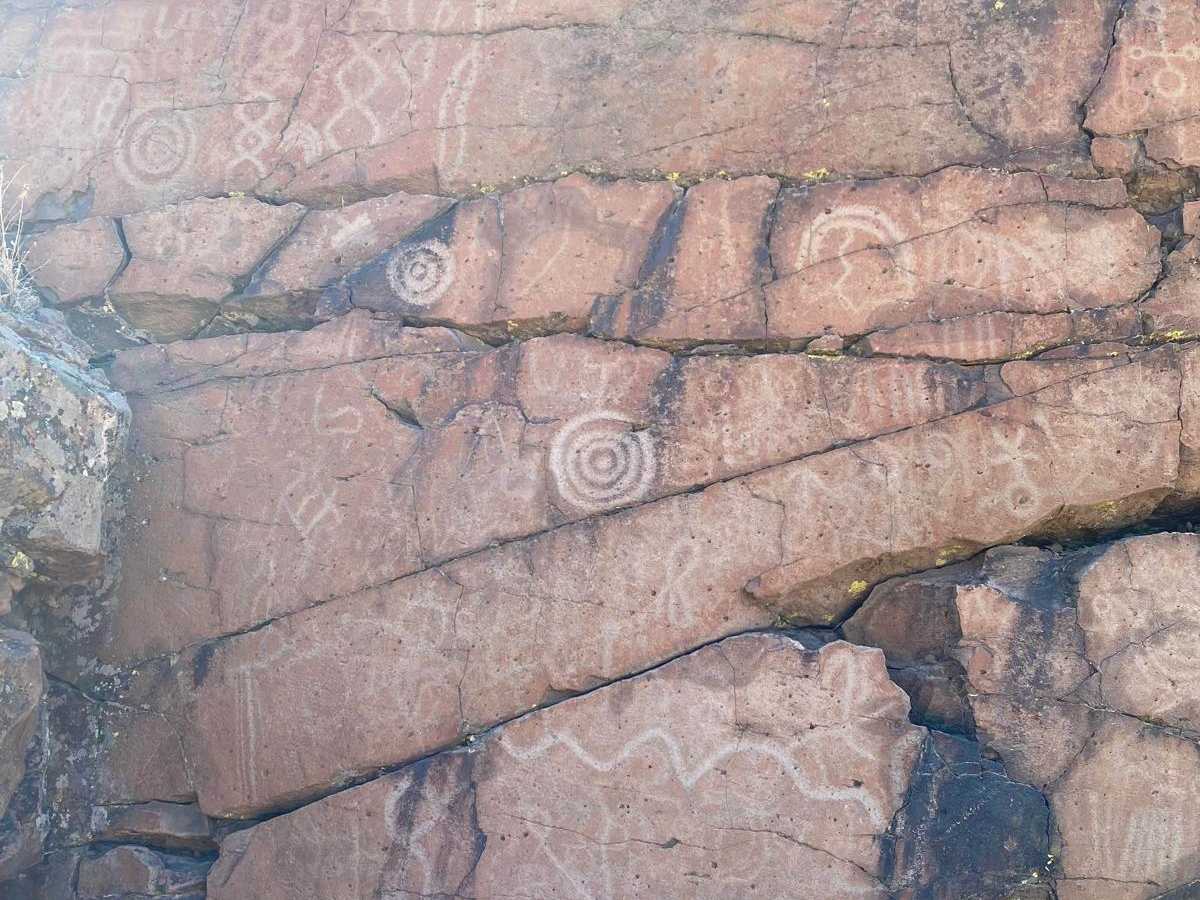 Spanish Springs Petroglyphs photo 2