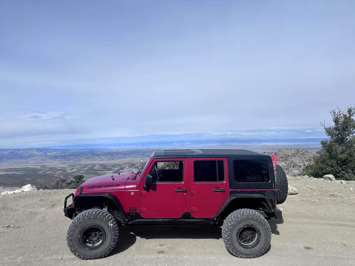 Turtle Canyon Road trail photo