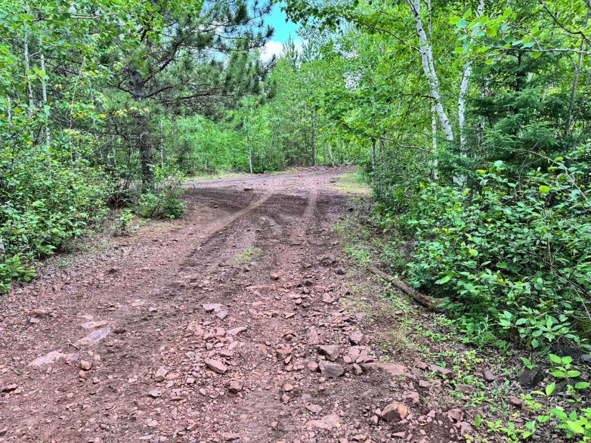 Lower Quartz Loop trail photo