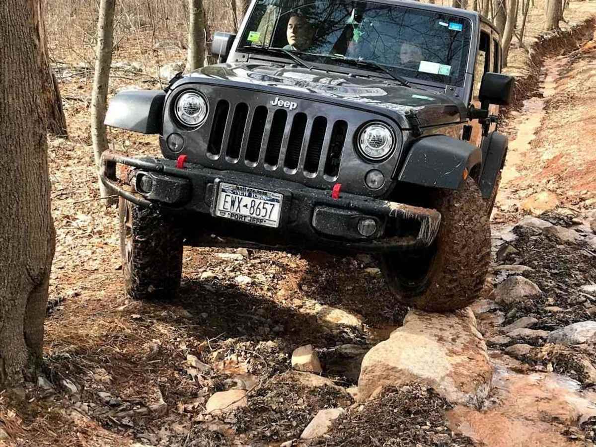 10B Blue trail photo