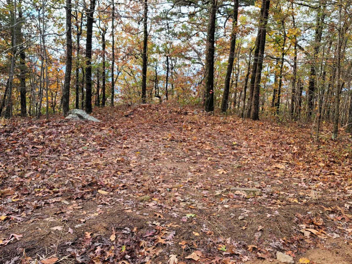 Poteau Tower trail photo