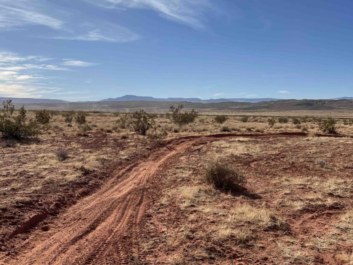 Valley Turn Track photo 2