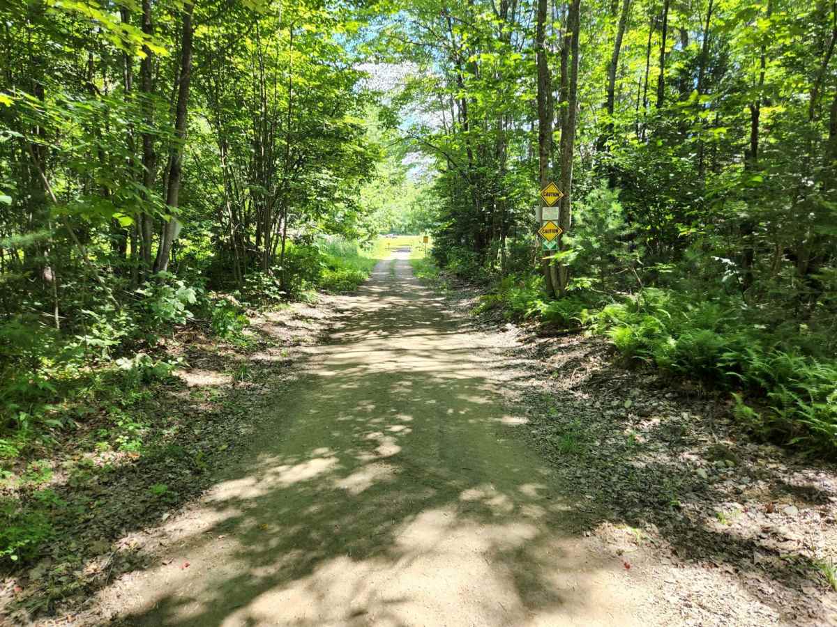 Center Trail photo 5