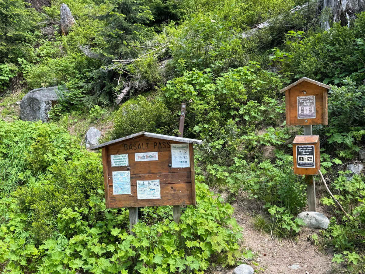 Chikamin Ridge photo 5
