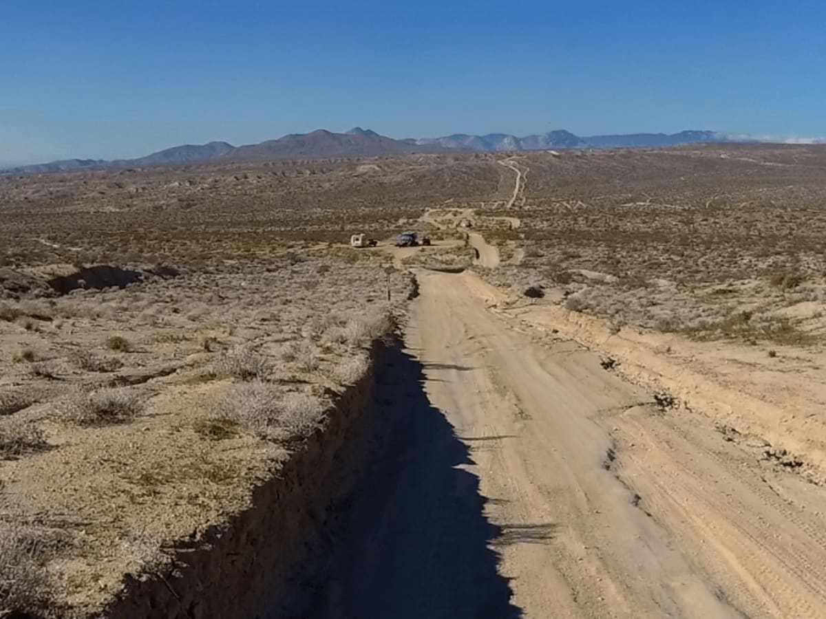 LA Aqueduct Road to Alphie Springs Road photo 4