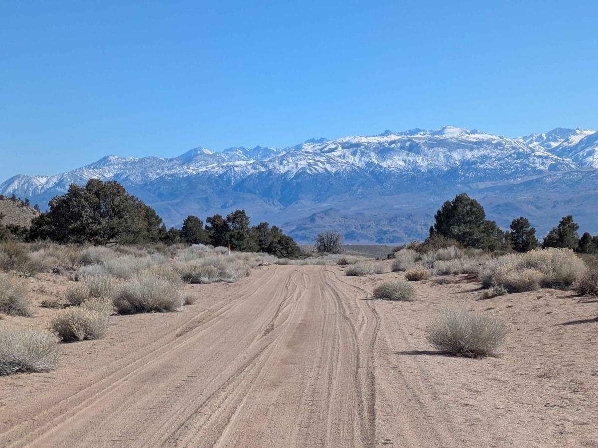 Casa Diablo Road trail photo